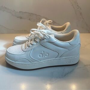 Alo x 01 classic Recovery Mode Sneaker. Women’s size 8.5. Men’s size 7.